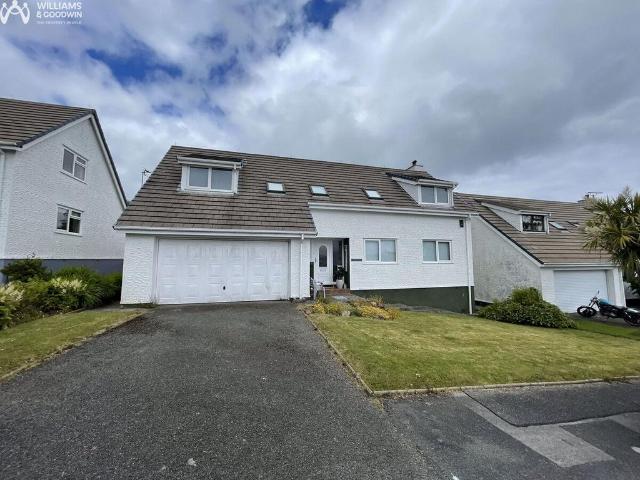 Bungalow for sale in Llanfair-Mathafarn-Eithaf, Benllech