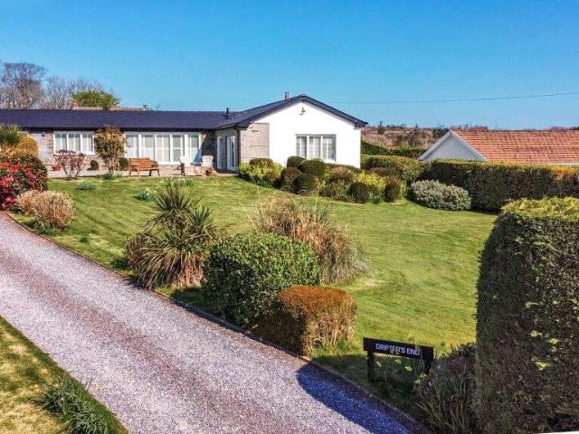 Bungalow for sale in Amroth, Wales