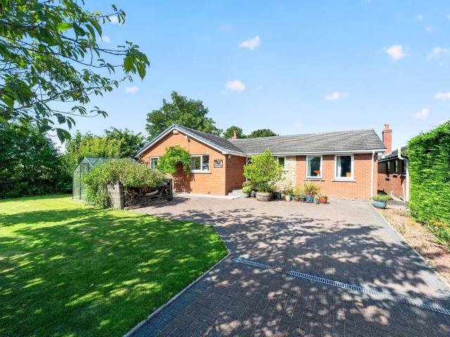 Bungalow for sale in Westward