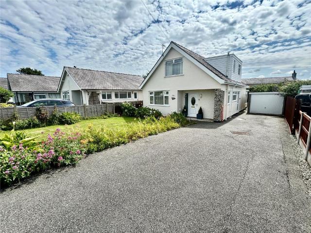 Bungalow for sale in Moelfre, Wales