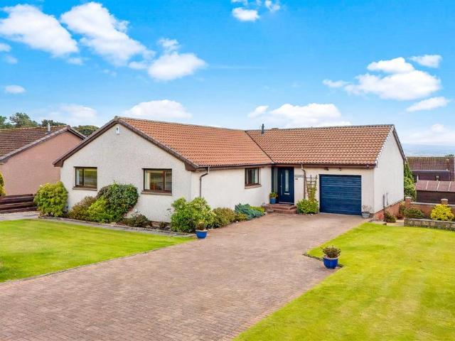 Bungalow for sale in Deans