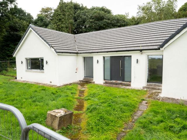 Bungalow for sale in Bishopton, Scotland
