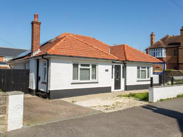 Bungalow for sale in Middle Deal, Ash