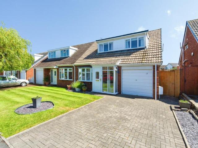 Bungalow for sale in Halton