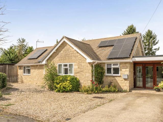 Bungalow for sale in Black Bourton, Oxfordshire