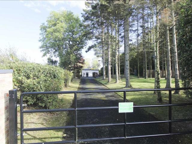 Bungalow for sale in Stannington, Glororum