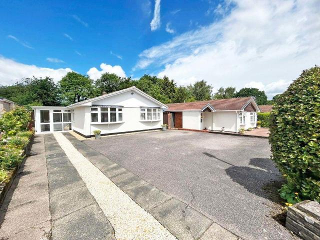 Bungalow for sale in Bloxwich, West Midlands