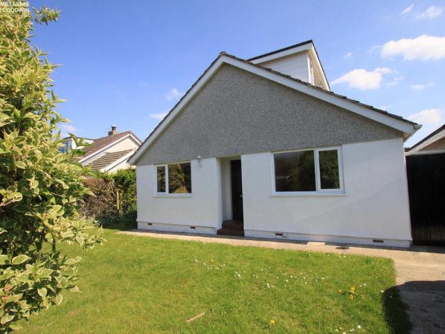 Bungalow for sale in Llanfair Pwllgwyngyll, Wales