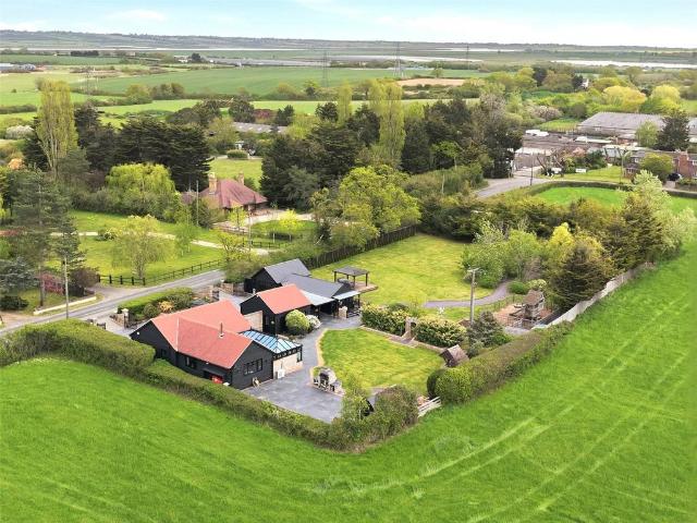 Bungalow for sale in Ashingdon, Barling