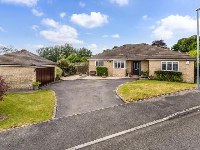 Bungalow for sale in Elmhurst Estate, Batheaston