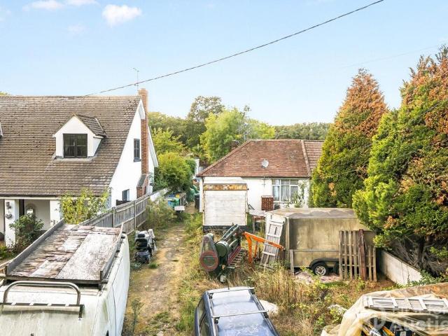 Bungalow for sale in Thorpe Green, Runnymede