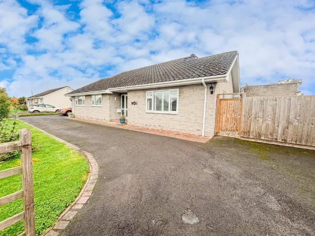 Bungalow for sale in Rooksbridge, East Brent