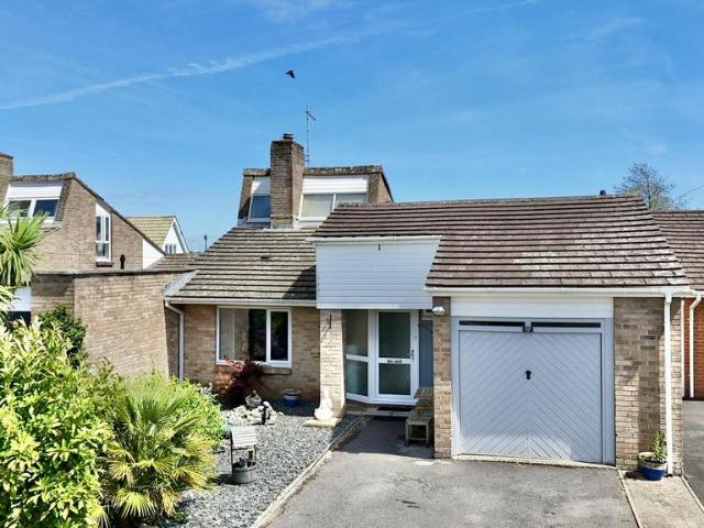 Bungalow for sale in Highcliffe