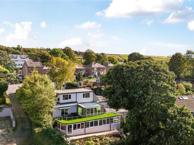Bungalow for sale in Linthwaite Clough, Kirklees
