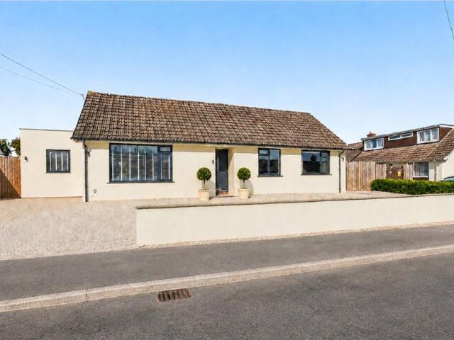 Bungalow for sale in Thurloxton, Somerset