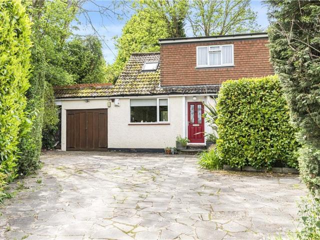 Bungalow for sale in Hazelwood, Greater London