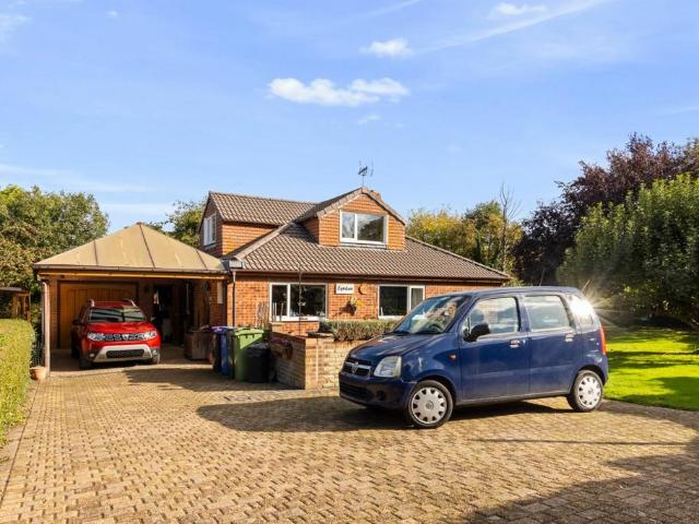 Bungalow for sale in Walkerith, West Lindsey