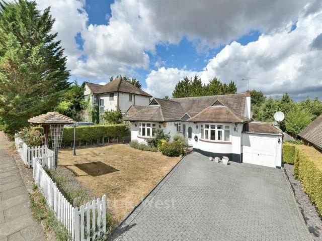Bungalow for sale in Nork, Red Hill