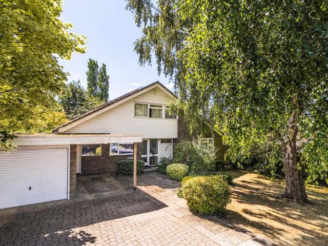 Bungalow for sale in Henley-on-Thames, Berrick Salome