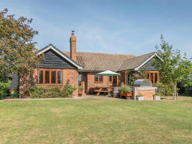 Bungalow for sale in Stoke, Hoo St Werburgh