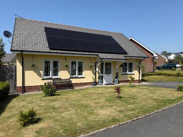 Bungalow for sale in New Quay