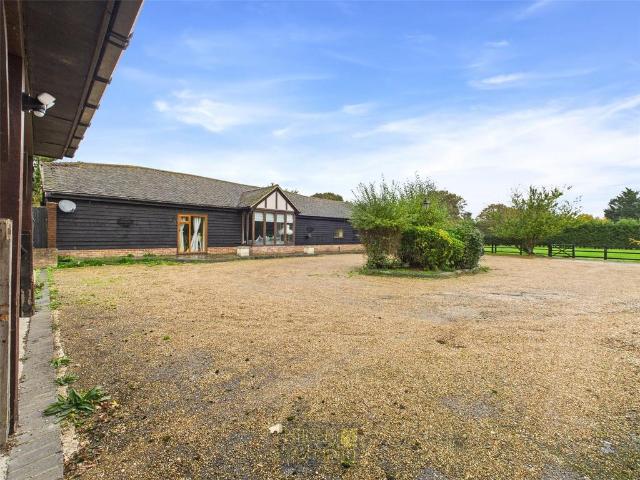 Bungalow for sale in Pilgrims' Hatch, Navestock Side