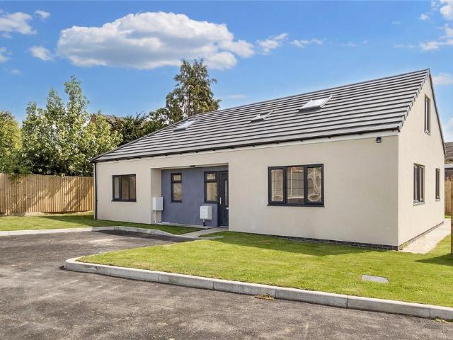 Bungalow for sale in Feckenham, City Of Bristol