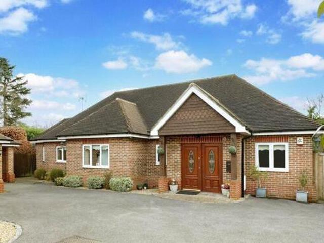 House for sale in Beaconsfield, Penn Bottom