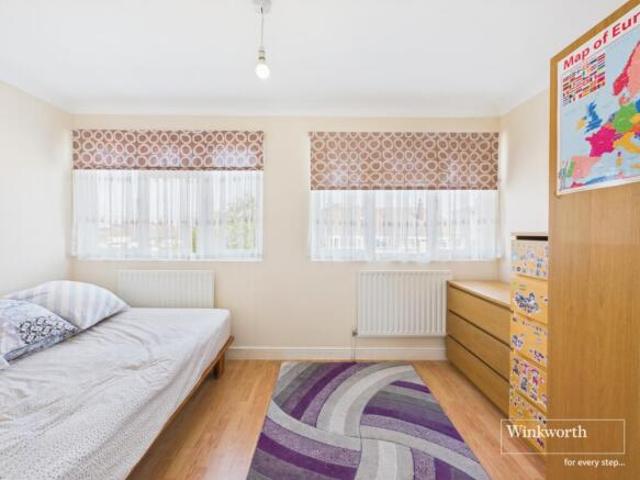 Bungalow for sale in Kingsbury, Greater London