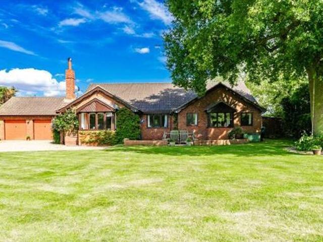 House for sale in Grimsby, North East Lincolnshire