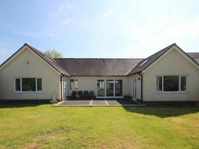 House for sale in Broadstone