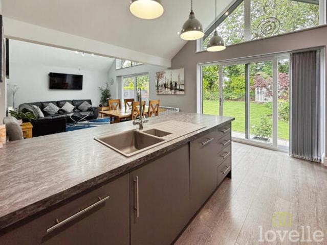 Bungalow for sale in Brayford, Lincolnshire