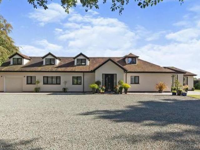 House for rent in Lyons, Greater London