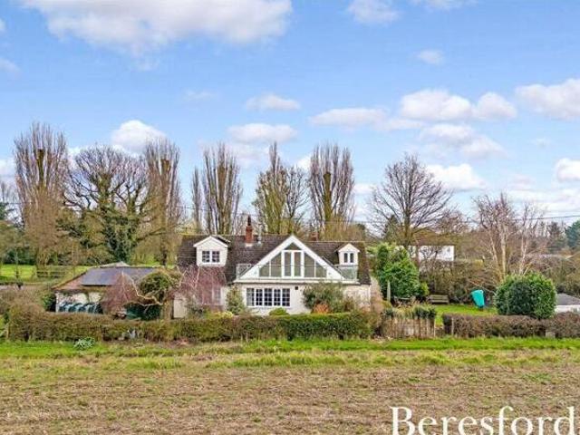 House for sale in Lyons, Greater London
