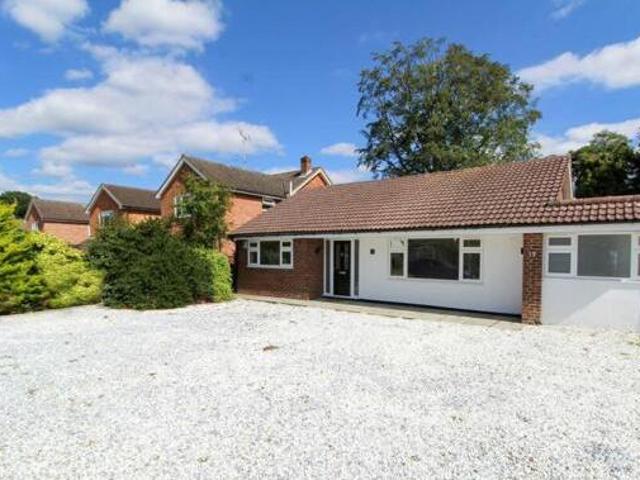 House for sale in Fleet, Hart