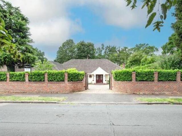 House for sale in Gerrards Cross, Denham