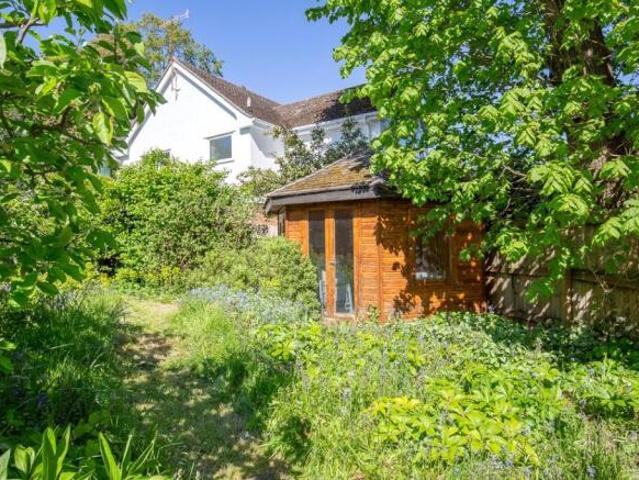 Bungalow for sale in Feckenham, City Of Bristol