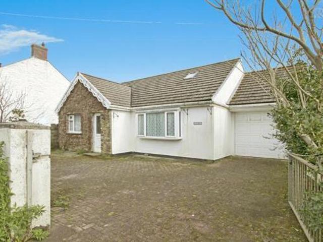 House for sale in Hayle, Cornwall