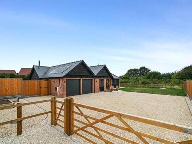 House for sale in Key Street, Suffolk