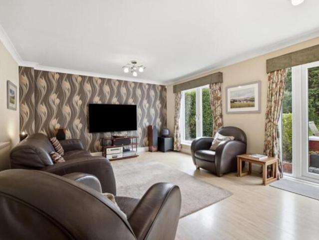 Bungalow for sale