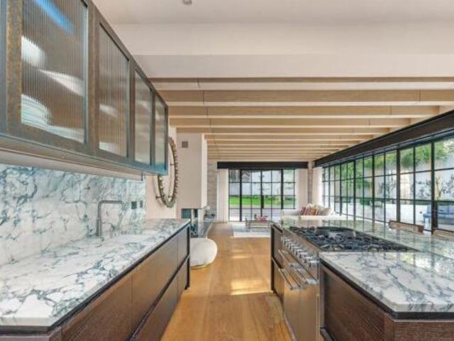 House for sale in Kingston upon Thames, Greater London