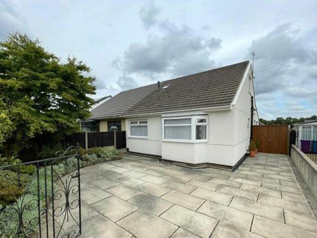 House for sale in Calderstones