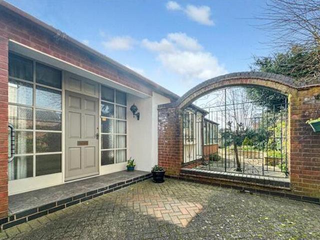 House for sale in Stanford On Avon, Leicestershire