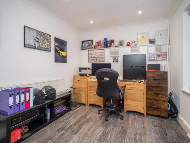 Bungalow for sale in Caddington, Bedfordshire