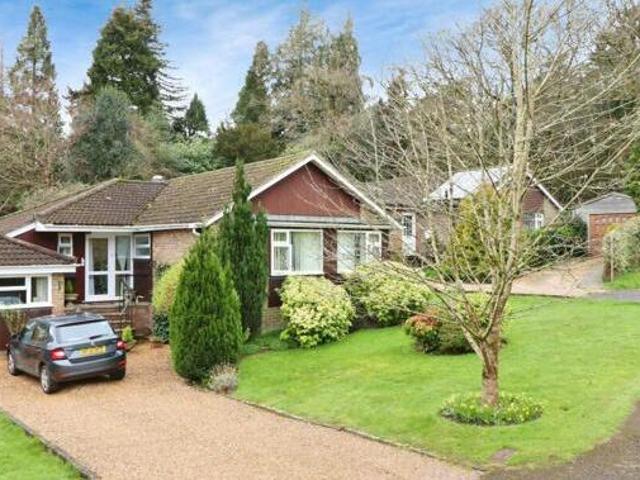 House for sale in Littlecote, West Sussex