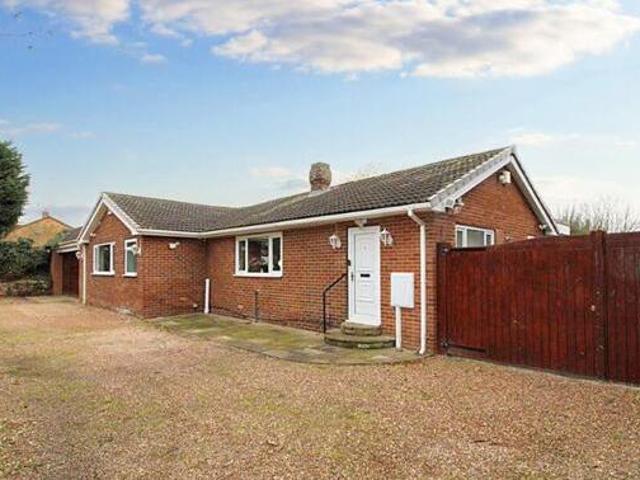 House for sale in Worsbrough, South Yorkshire
