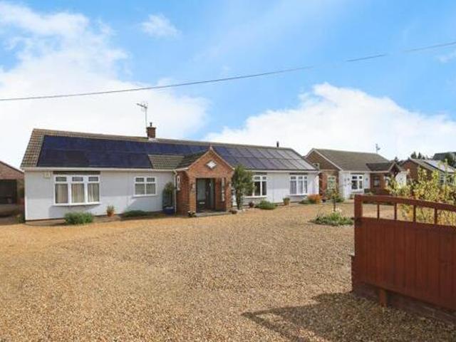 House for sale in Hampton Green, Cambridgeshire