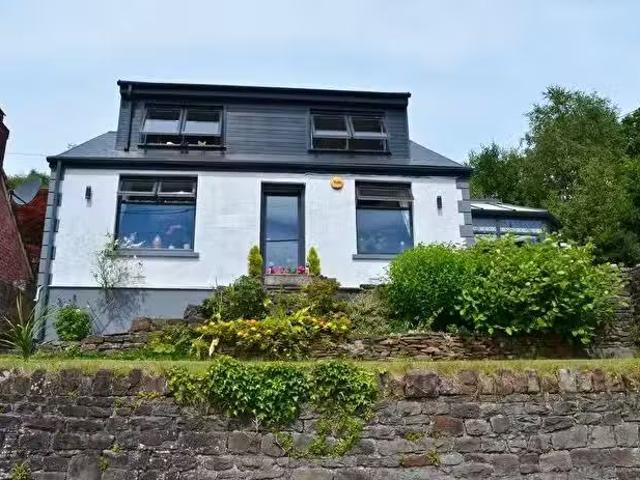 House for sale in Pontardawe, Clydach