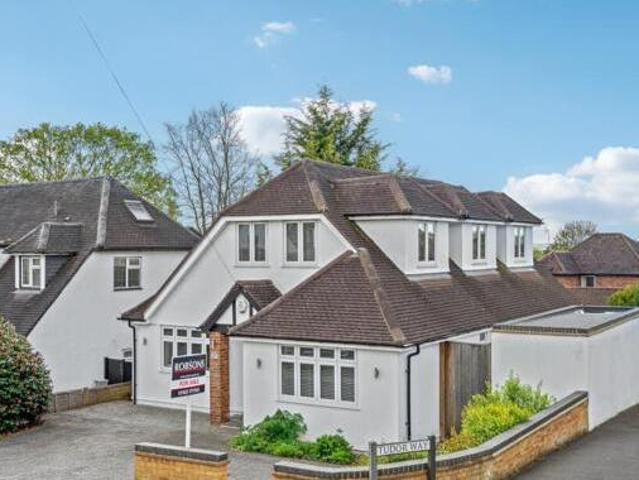 House for sale in Batchworth