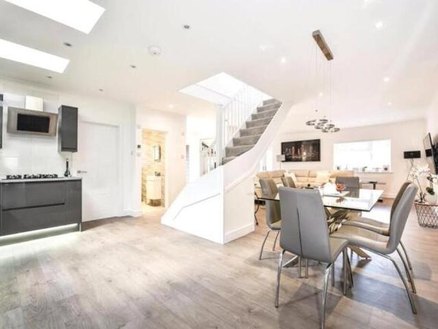 Bungalow for sale in Barton Stacey, Hampshire